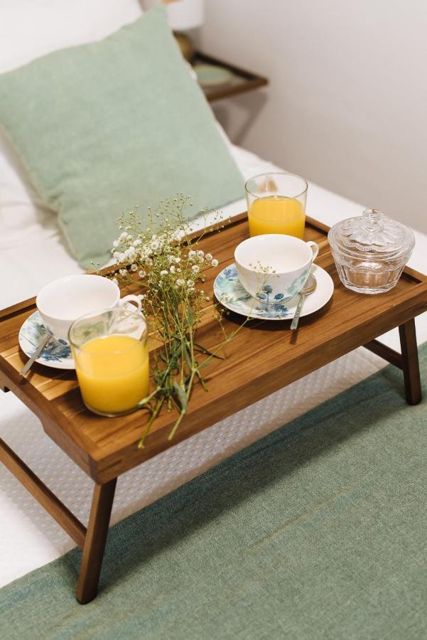Apartamento Aitana'S Retreat With Charming Garden Sevilla Exterior foto